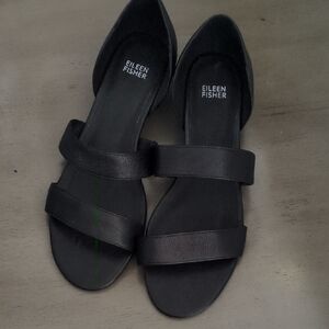 Eileen Fisher 10 Leather Black Strappy Sandals